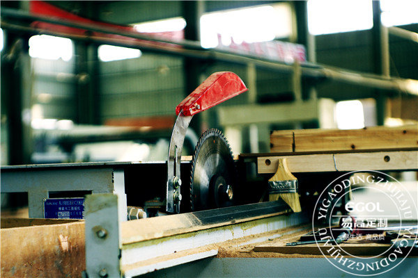 品牌定制衣柜有哪些優(yōu)勢？