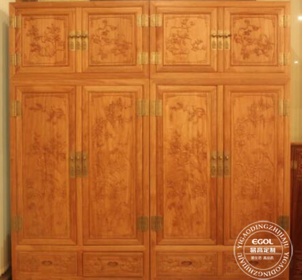  家居定制實(shí)木衣柜名牌我們需要注意些什么問題？