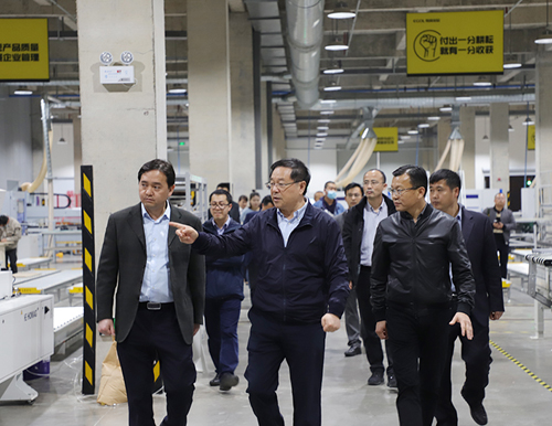  安徽省經(jīng)信廳黨組書記、廳長(zhǎng)牛弩韜蒞臨我司調(diào)研指導(dǎo)！