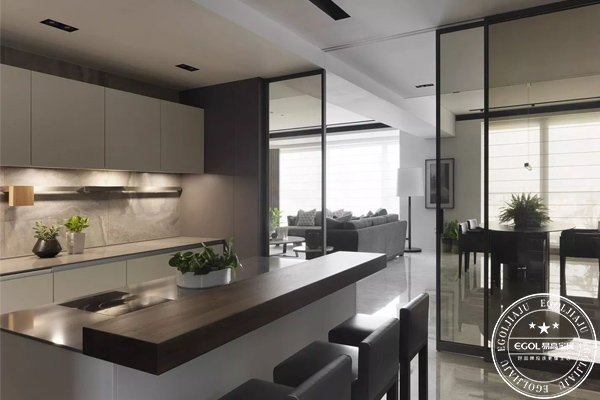 定制家具真的是“坑”嗎？選擇定制櫥柜需要注意什么？