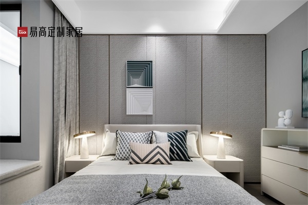 定制衣柜的優(yōu)勢(shì)有哪些？