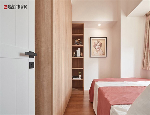 定制衣柜的優(yōu)勢(shì)有哪些？